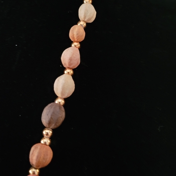 Vintage -‎ Multi Color Carved Wood Bead Necklace - Picture 3 of 3